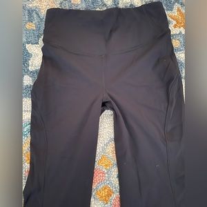 FLASH SALE 🥳 Lululemon Leggings: like new! 4 Tall